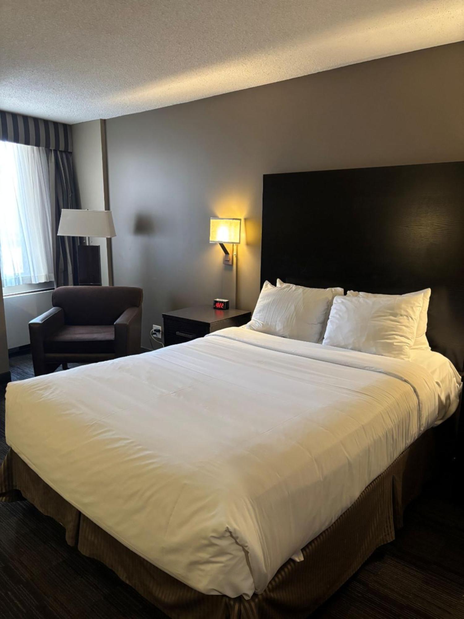 Radisson Hotel Winnipeg Downtown Extérieur photo